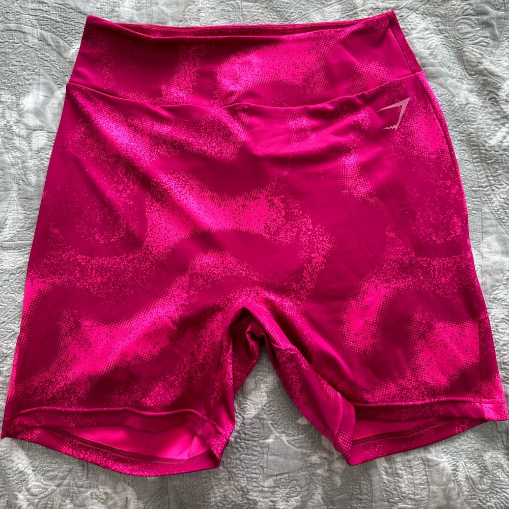 Gymshark shorts, dark/light pink pattern, butt scrunch detailing, 5” inseam